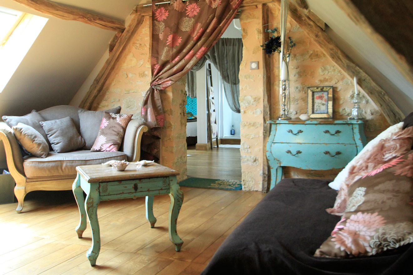 Chambre Les Voluptés de Marie, suite au décor moderne, chic et  authentique 