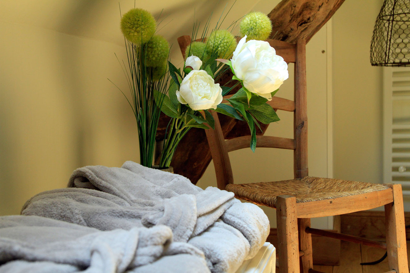 Chambre Sous le Tilleul de Noémie, salle de bain sous les combles