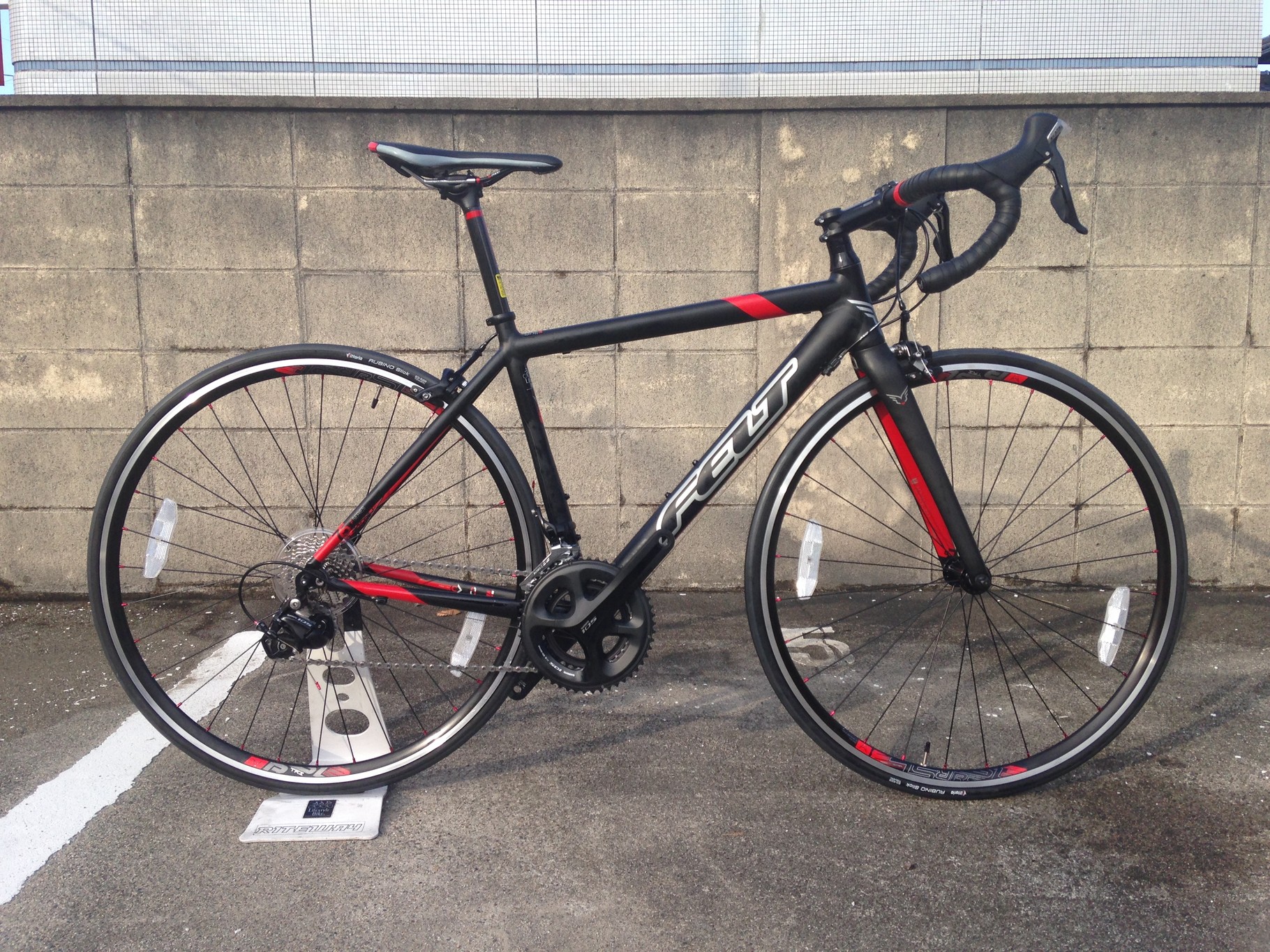 新作国産 ロードバイク FELT Z100 アルミ A8FhZ-m49991315060 フェルト