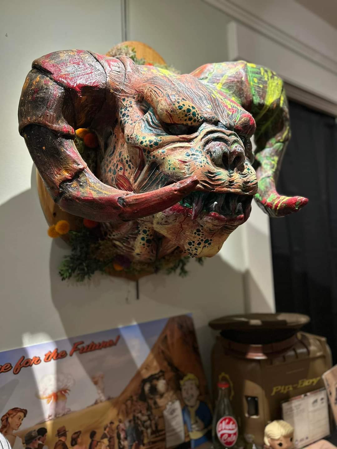 Deathclaw sculpture (Fallout) by Ashley Royer