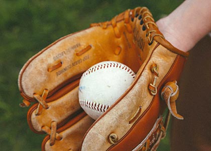 PLAY BALL - Baseball In AA