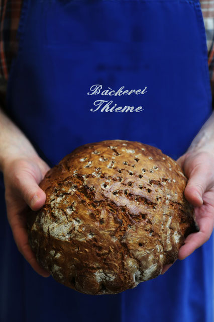 Bäckerei Thieme frisches Sauerteigbrot