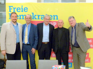 v.l.n.r.: Sven Störmer (Landtagskandidat im WK 04), Alexander Buda (Kreisvorsitzender), Malte Blümke (Ehrenvorsitzender des Philologenverbandes Rheinland–Pfalz), Ulrich van Bebber (Kreisvors. Ahrweiler), Tobias Kador (Landtagskandidat im WK 03)