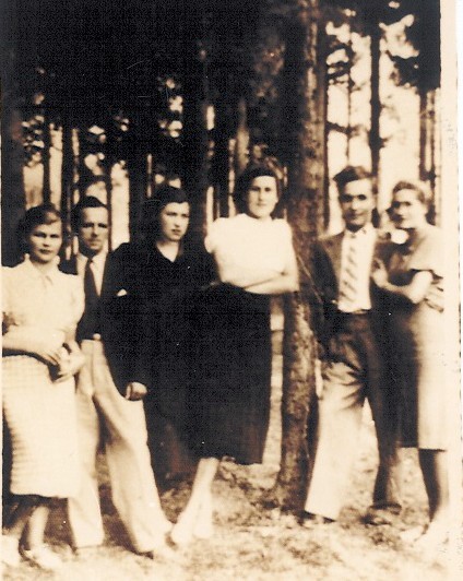 1939 r. M. Bernaciak drugi z prawej