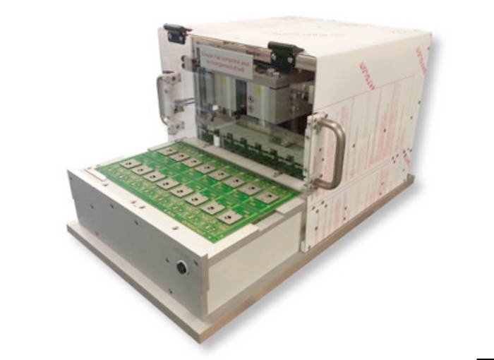 Machine spéciale pour l'électronique