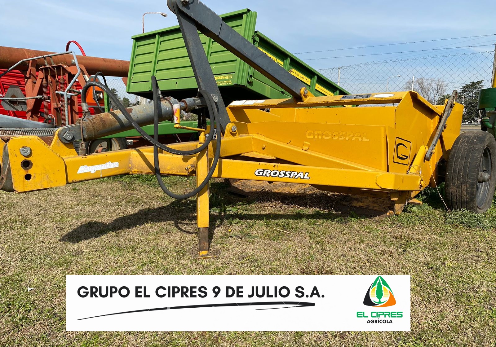 Pala de arrastre Grosspal de 1.5 mts. semi nueva