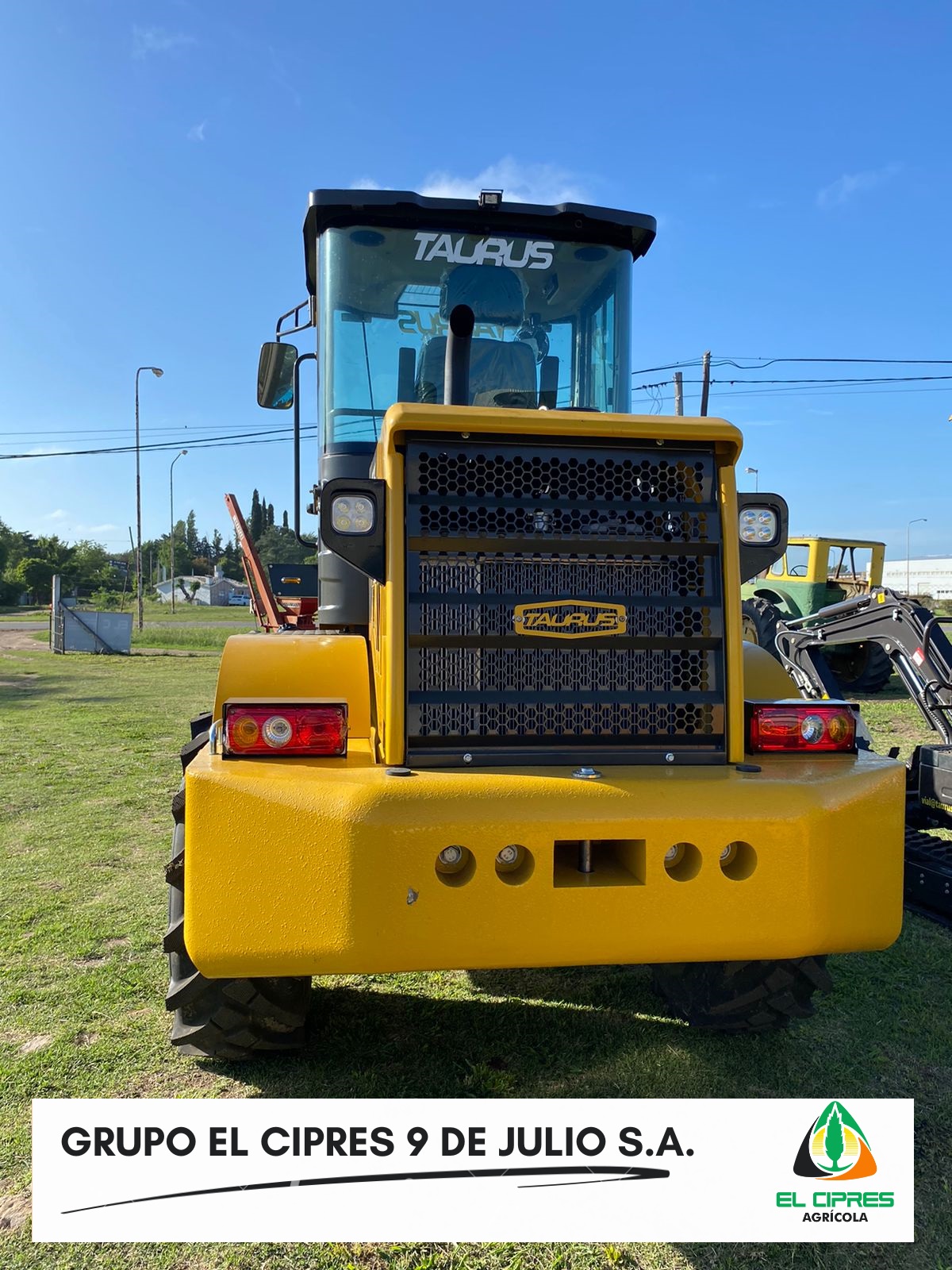 Pala CTX926A marca Taurus - Nueva