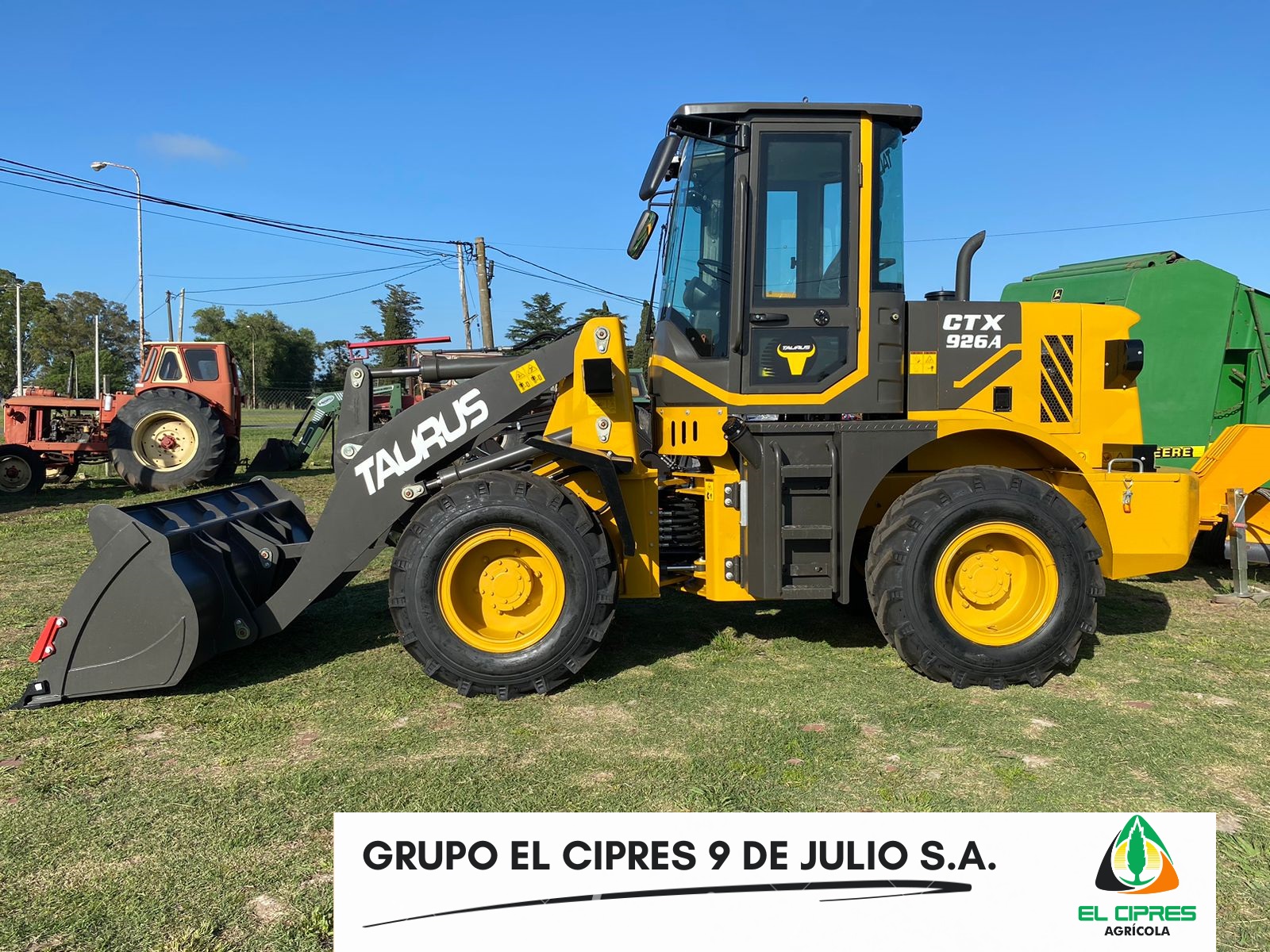 Pala CTX926A marca Taurus - Nueva