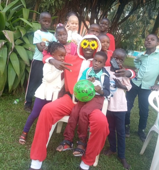 Wunsch Nr. 62-70: Weihnachtsparty in Uganda
