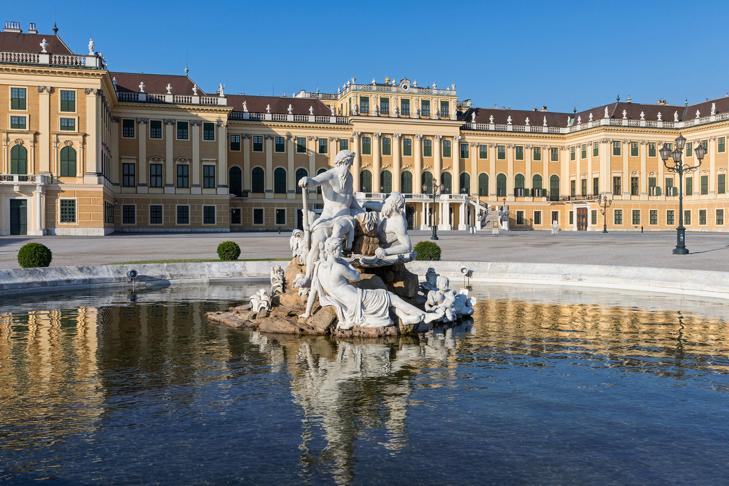 Schönbrunn private tour