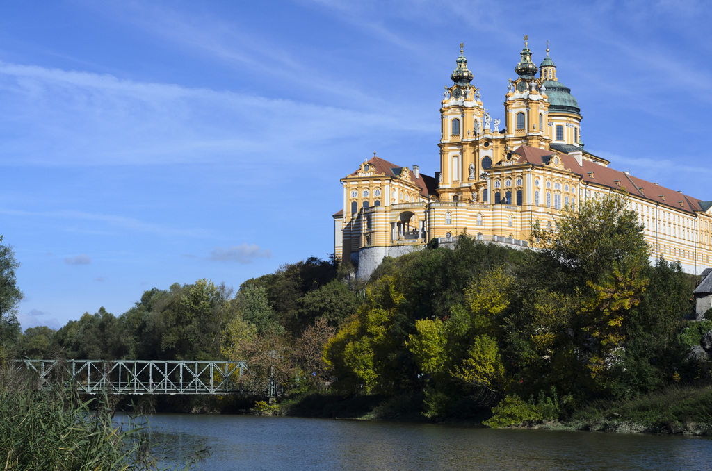 Crucero panorámico por el Danubio entre Spitz y Melk en la región de Wachau