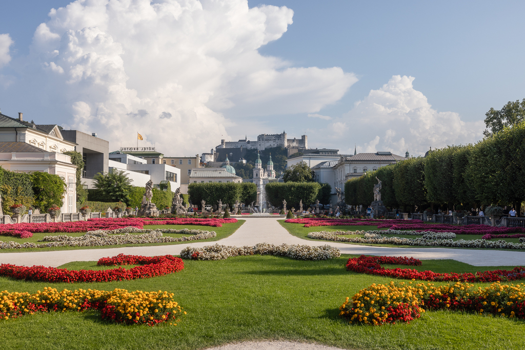 Mirabell garden Salzburg private tour