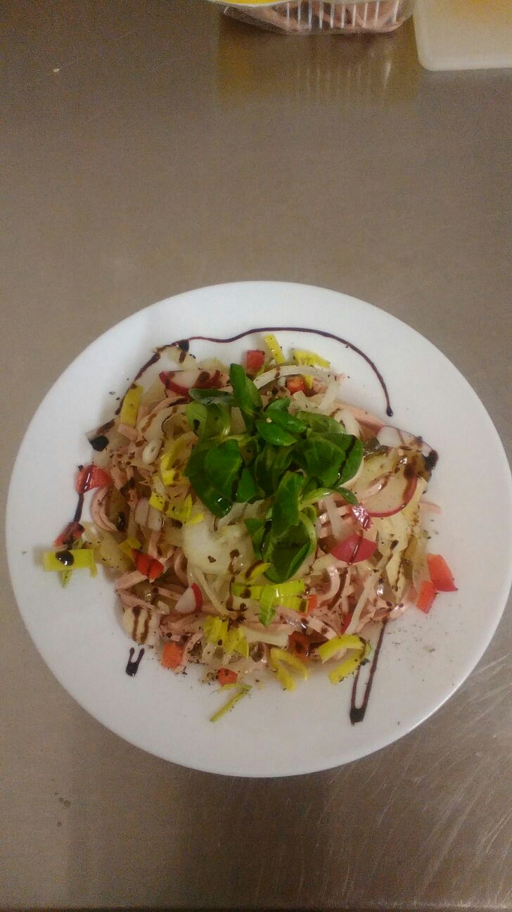 Schweizer Wurstsalat