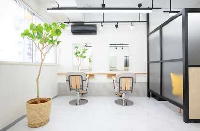 M美容室　東京都新宿区