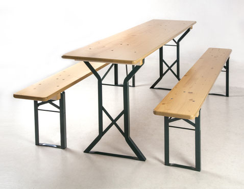 Holzgarnitur