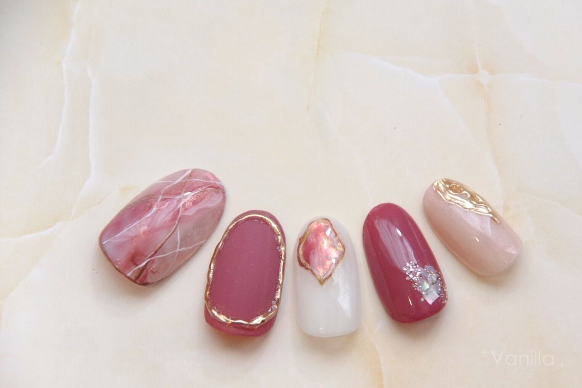 Vanillaの上品ピンクな大人っぽジェルネイル【ネイリストなつほ】