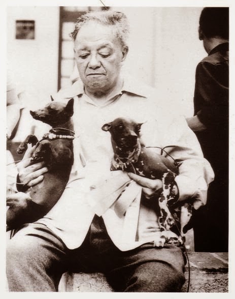 Diego Rivera and his xoloitzcuintles, 1955 Photo: Guillermo Zamora.