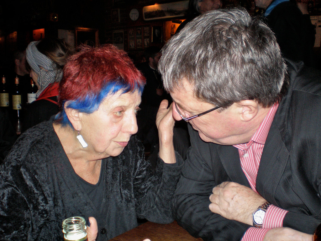 Ruth Weiss, E.S. im Specs