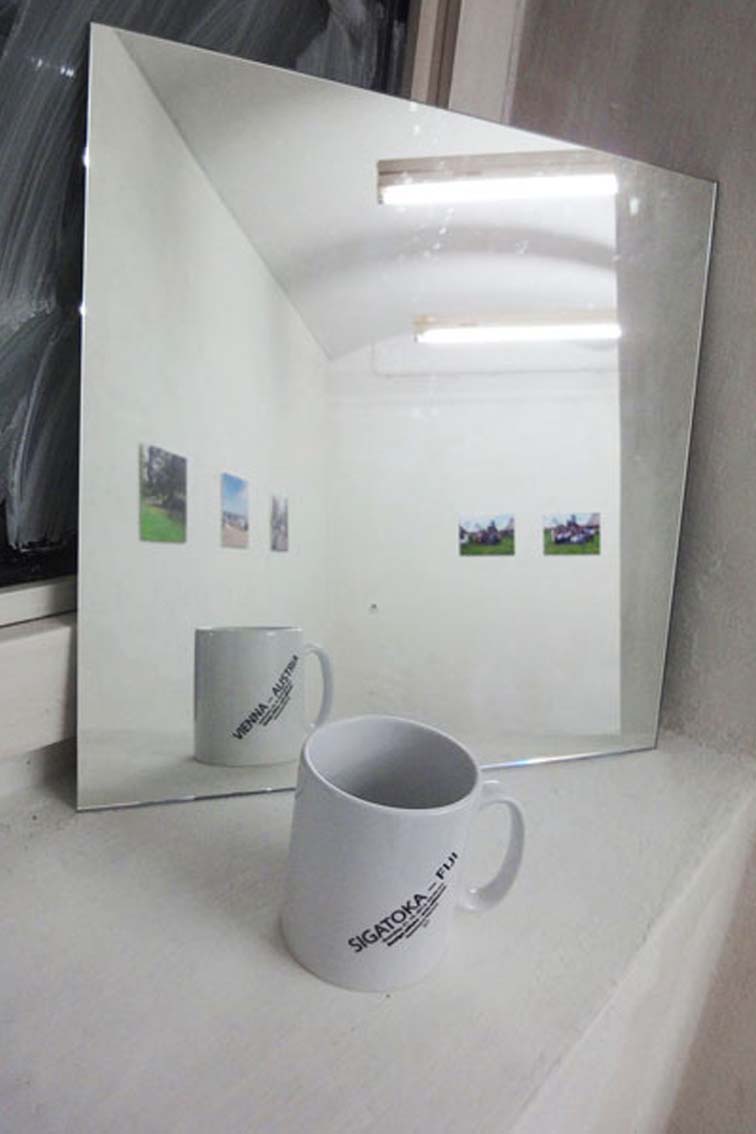 Cup-Couples–twosided, Tassen mit Aufdruck, signiert, AusstellungICW und Tessa Miller, 2013