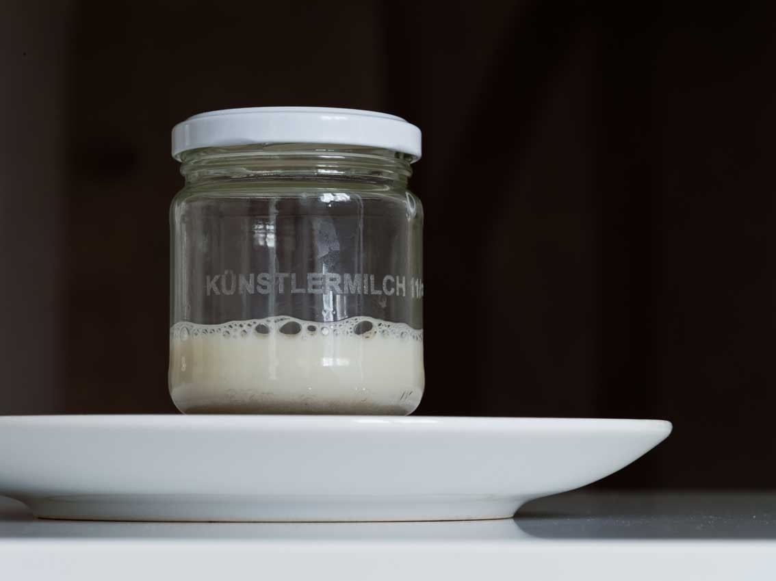 KÜNSTLERMILCH / ARTIST´S MILK #1