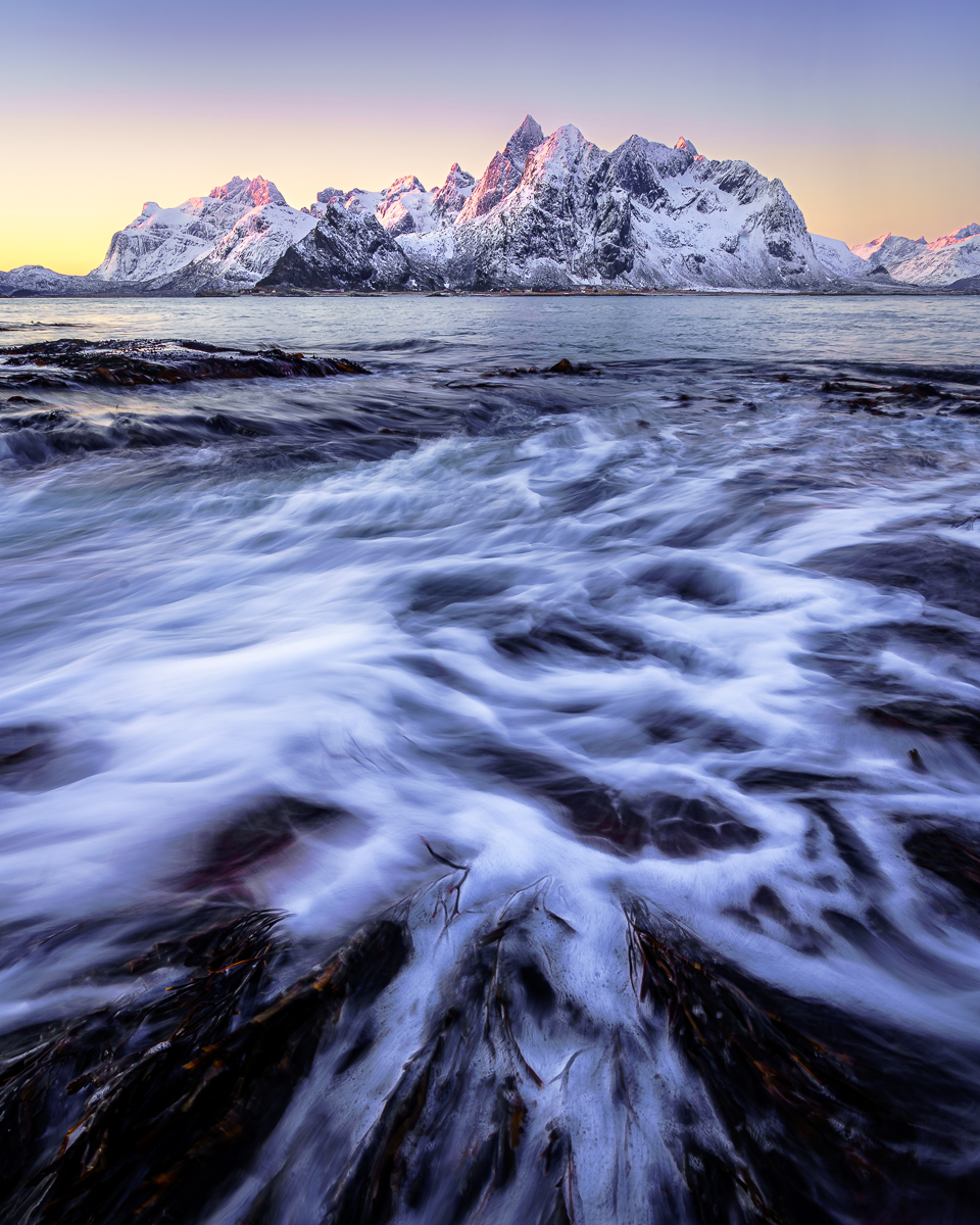 Lofoten: Morgenstimmung am Strand bei Vareid