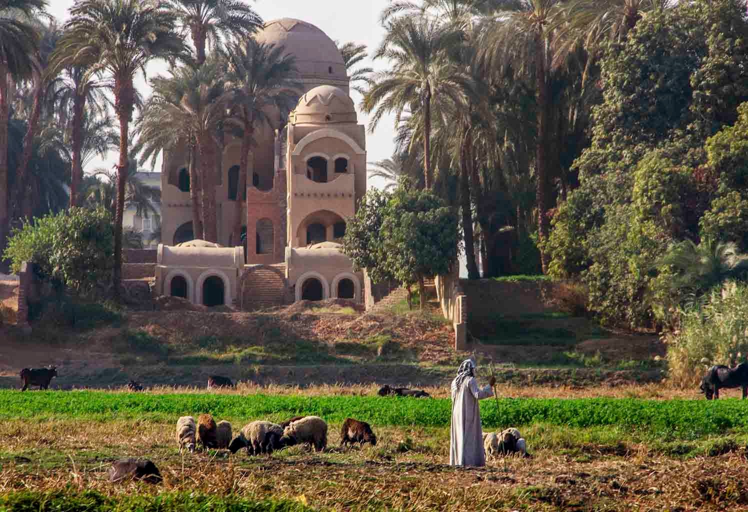 Luxor - Egypt © 2014 Nik Schwald.