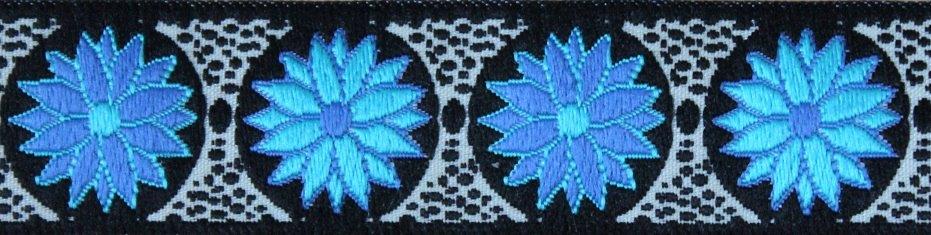  Daisy blue