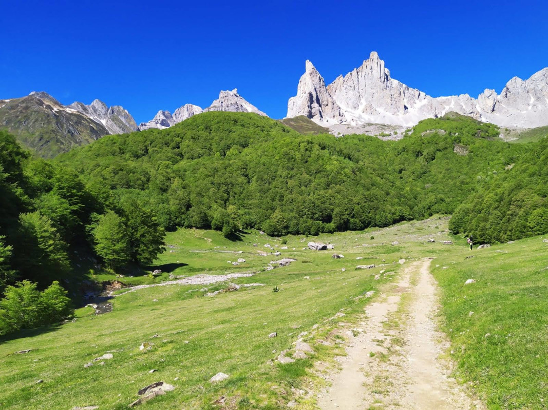 Les aiguilles d’Ansabère : les Pyrénées à l’état brut