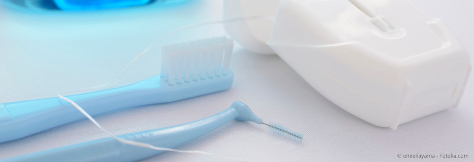 Wie pflegen Sie Ihre Zähne und Ihr Zahnfleisch richtig? Die Antworten bekommen Sie von uns! (© emiekayama - Fotolia.com)