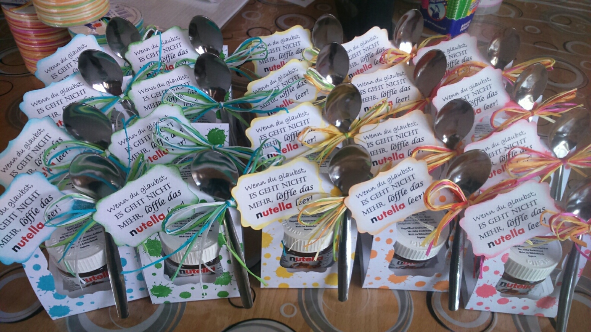 Bereit zum Einpacken und warten auf ihren Einsatz auf dem Markt...