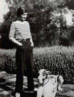 Gabrielle Chanel en marinière (p.58)