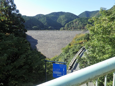 箕面川ダム 14:04
