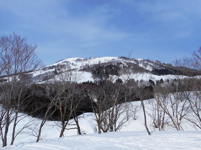 9・41 奥添地の台形に上がる 素晴らしい 岩原スキー場