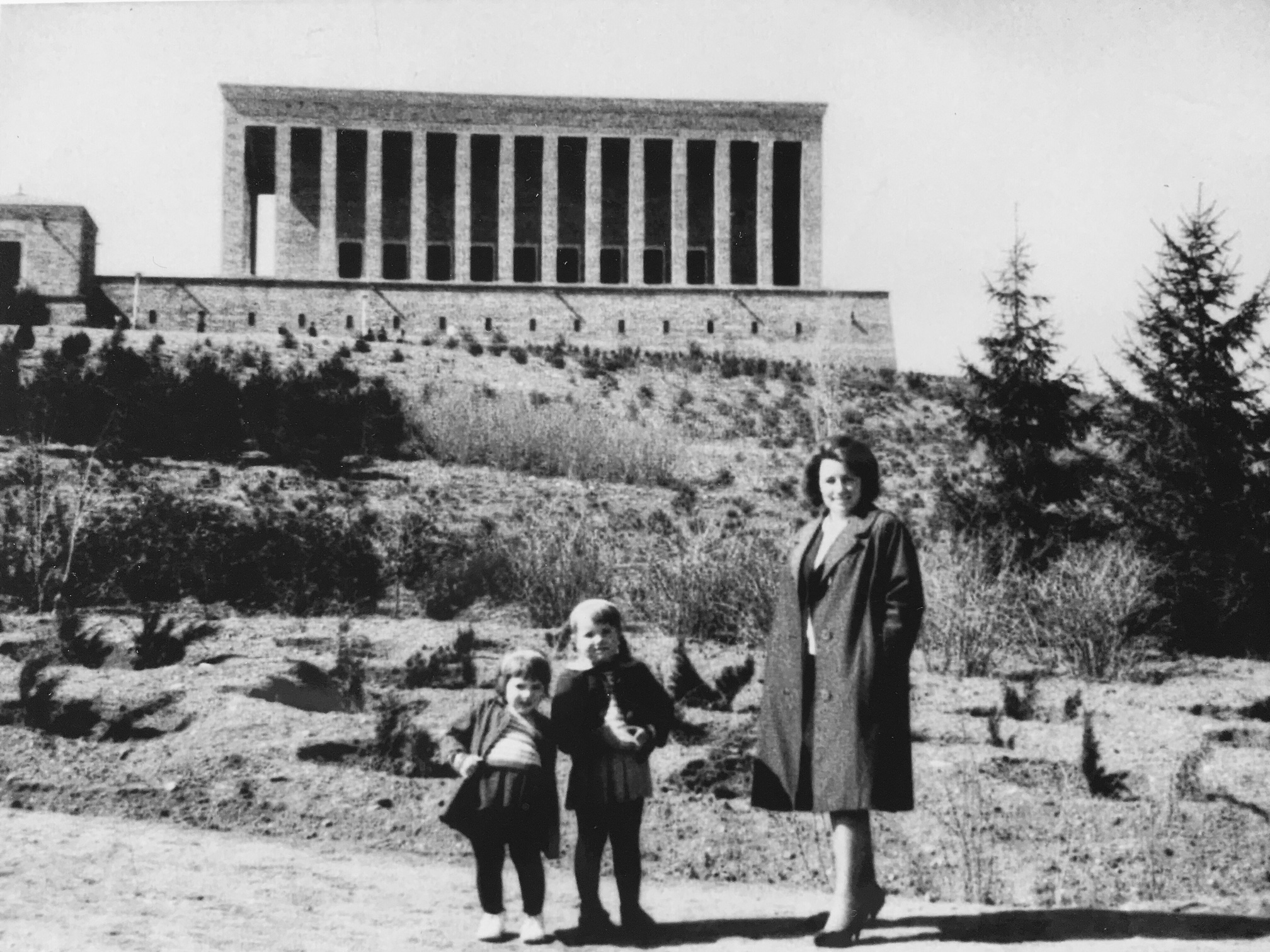 1963