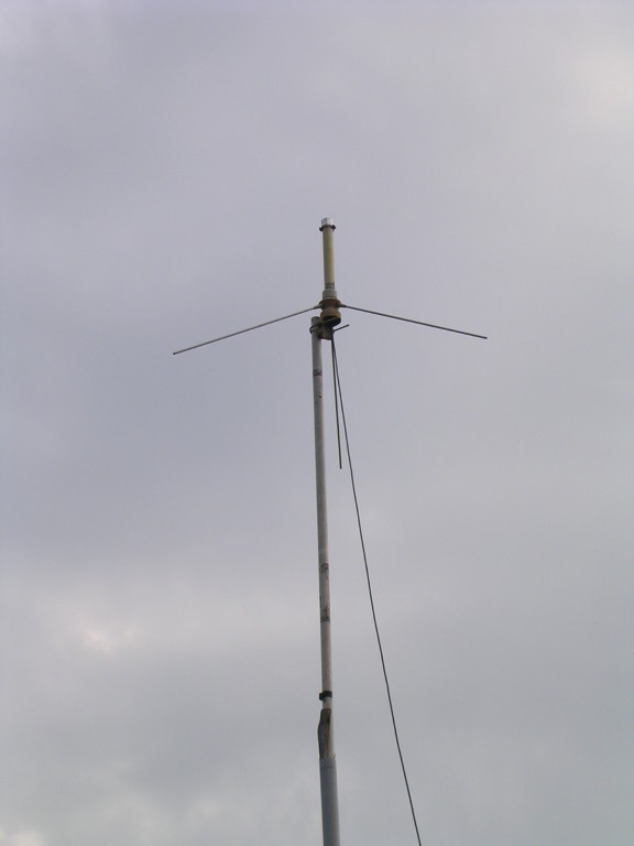 le quart d'onde VHF 144MHZ
