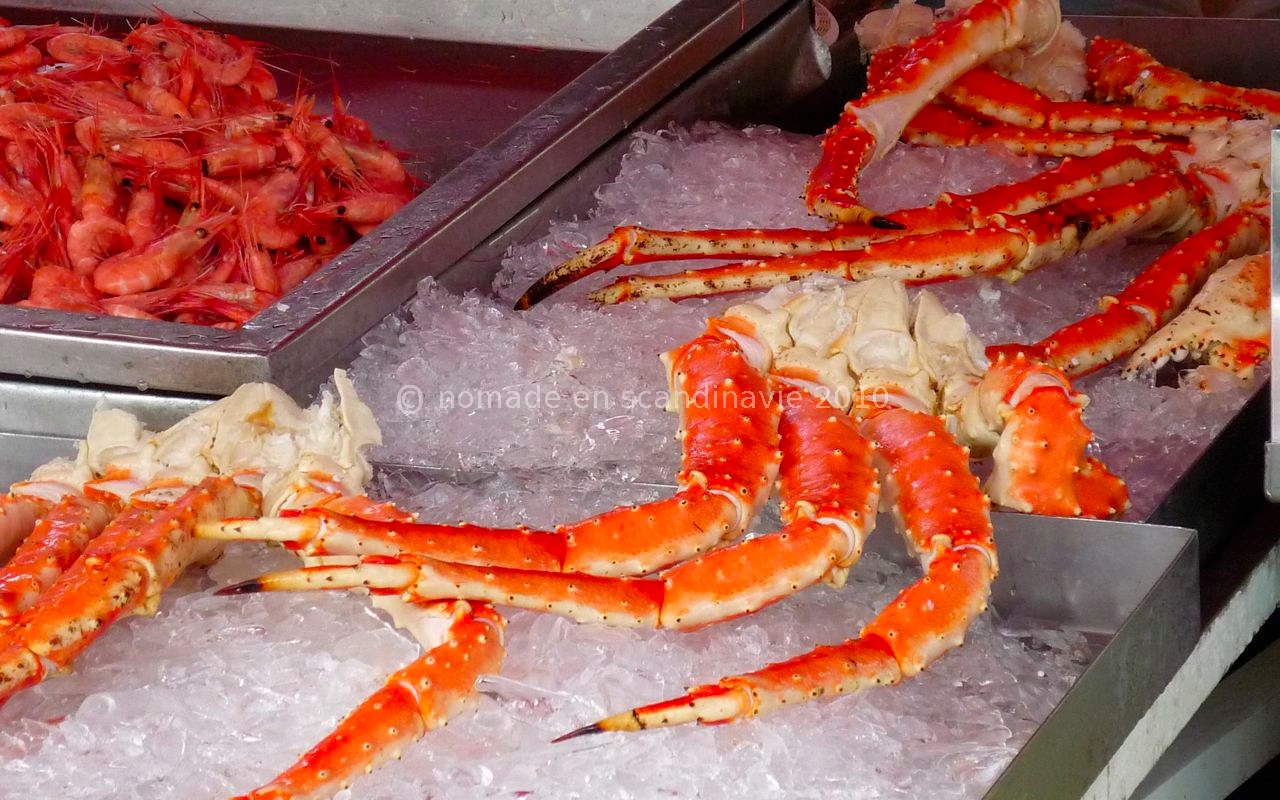 Crabe royal au marché aux poissons