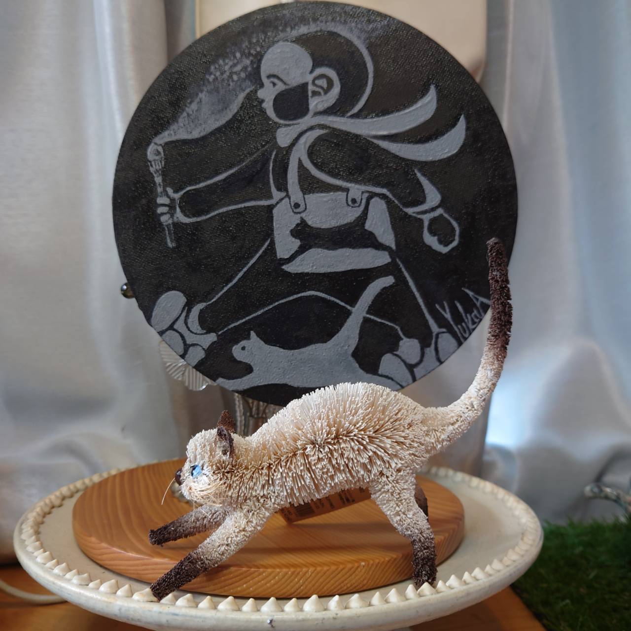 アート244 「火星探査5(オリーブ)」 インテリアコーディネート