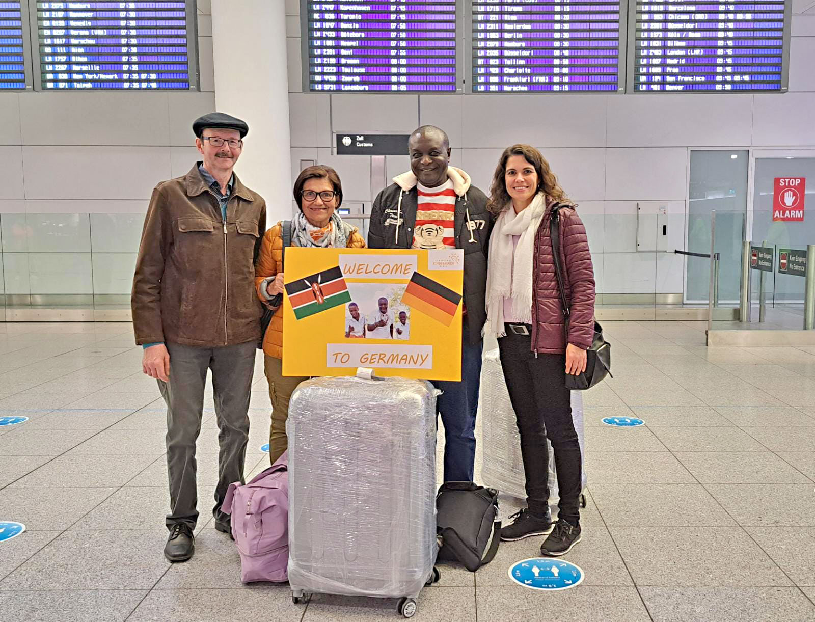 Ankunft Jairus Orangi am Münchner Flughafen 01.05.2023