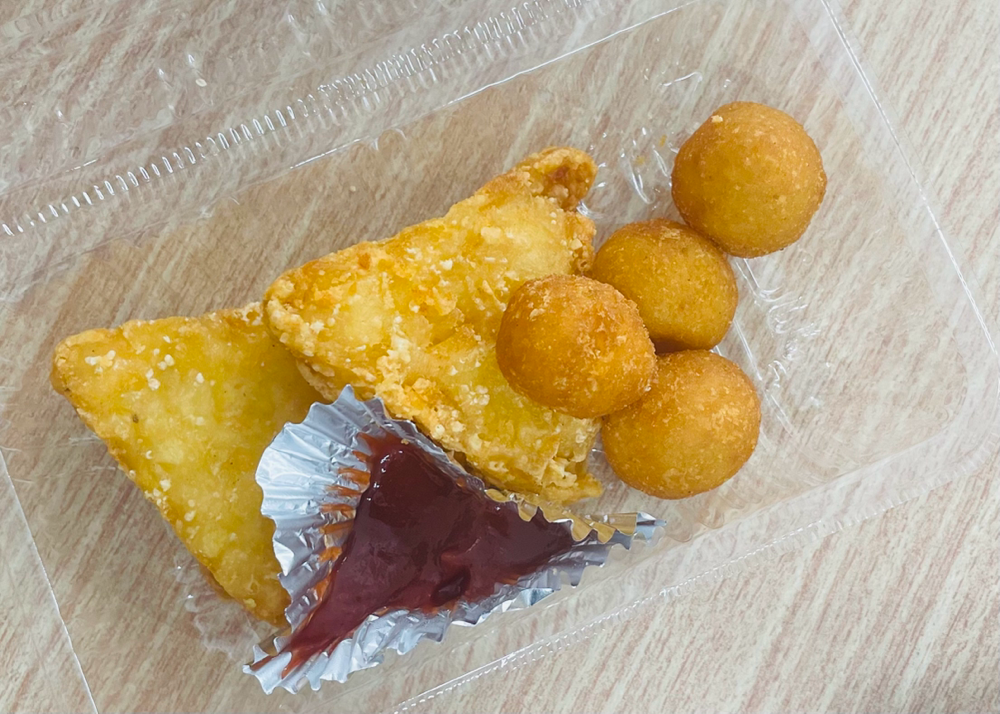 今日食べた食堂のチーズポテトです🐭🧀