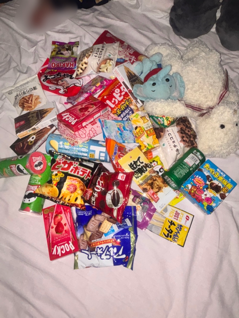 合宿のときにお菓子パーティーをしました🤤