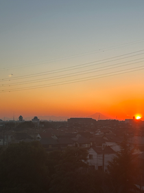 夕焼けと富士山です📸