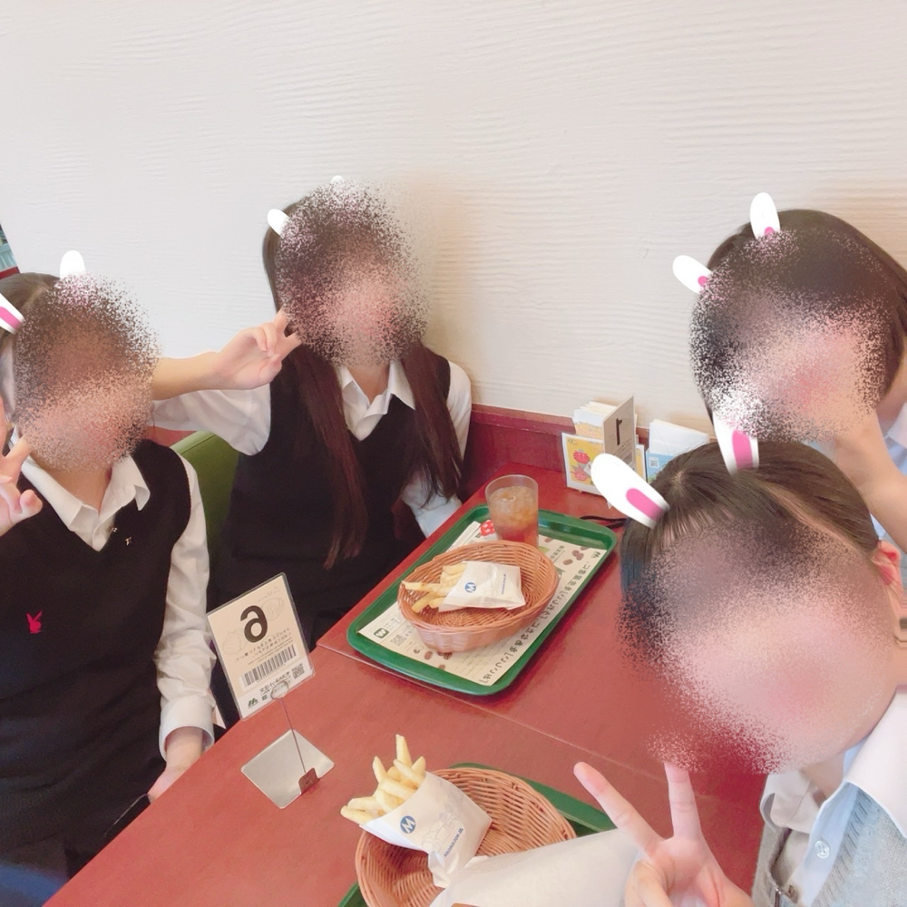 ホルンパートの1年生全員でモスバーガーに行きました😆