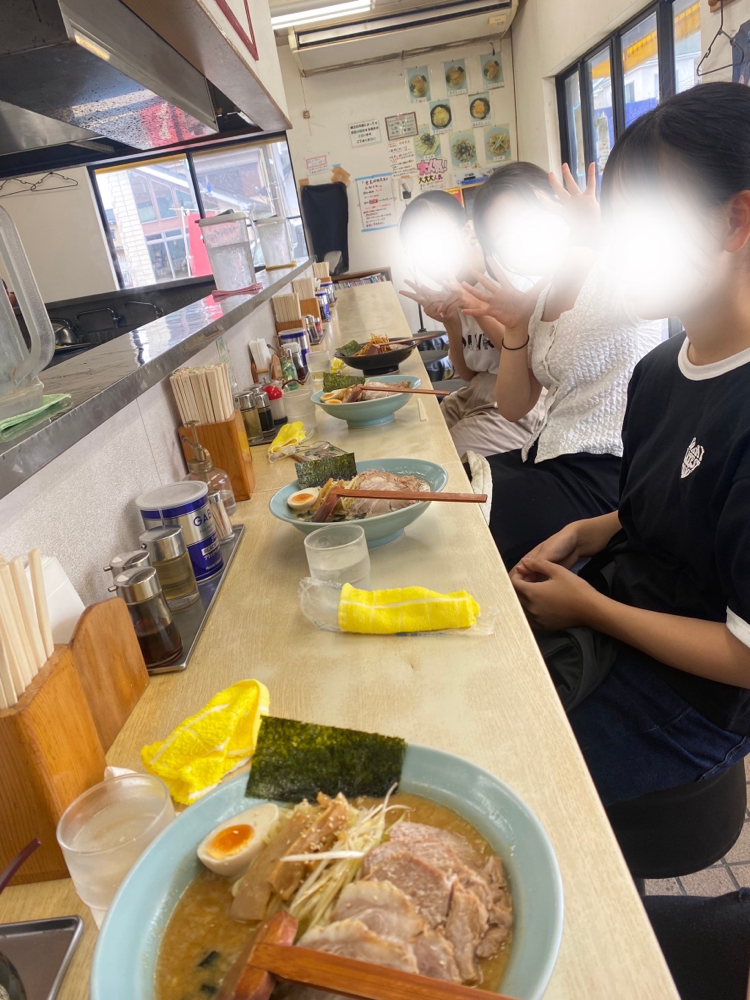 実は私はラーメンが大好きでこのまえもクラリネットパートの子達と食べに行きました！！北高の近くなので皆さんも機会があれば是非足を運んでみてください👀