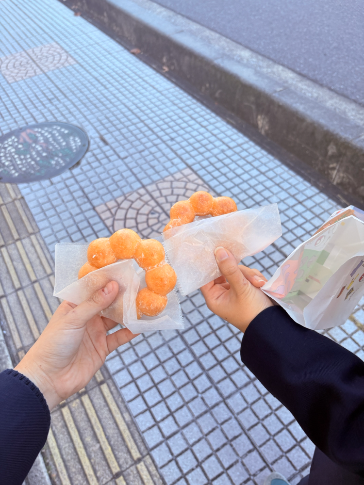 友達と一緒にミスドに行きました!