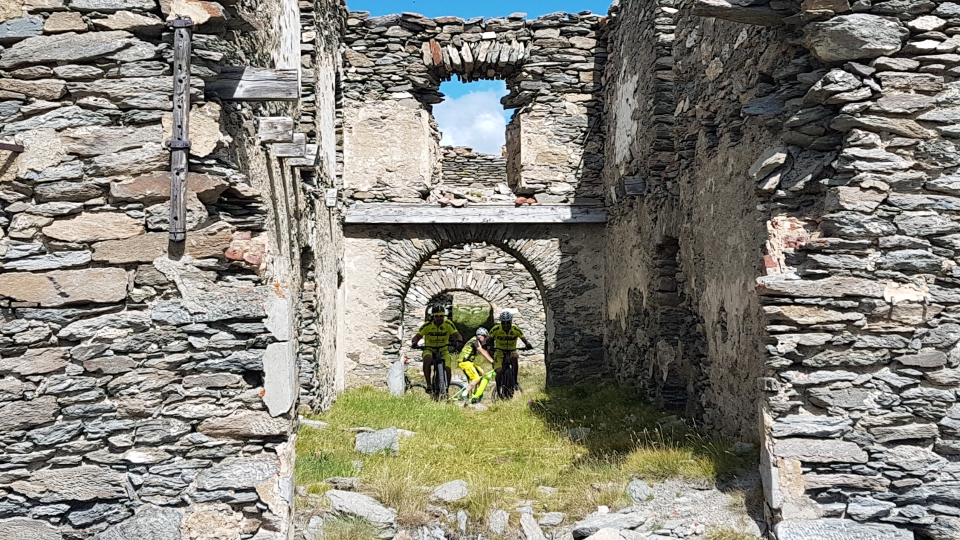 Beim Forte Gran Serin gab's eine Action-Film-Einlage zugunsten des E-Tourismus...