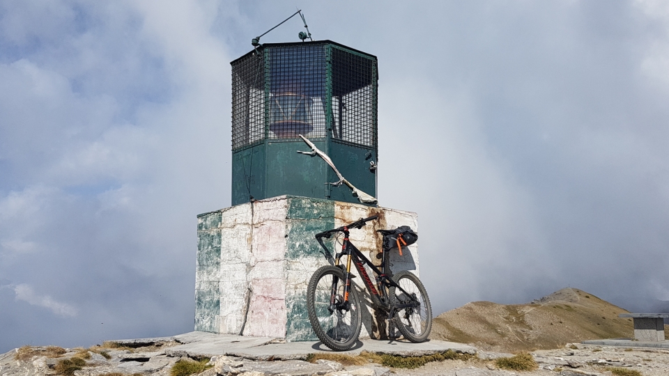 Monte Genevris leutete mir der höchstgelegene Leuchtturm (?) den Weg