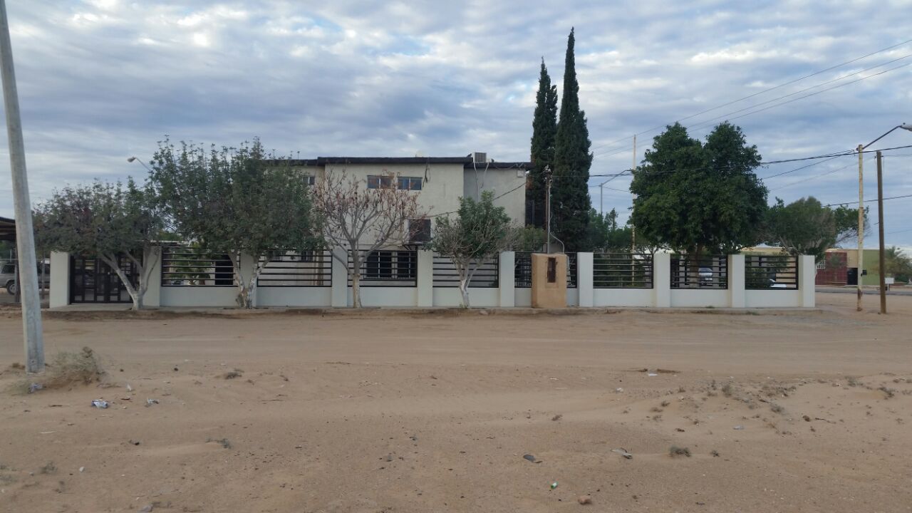 OFICINAS DEL EJIDO LA GRULLITA, SAN LUIS RÍO COLORADO, SONORA, MÉXICO.
