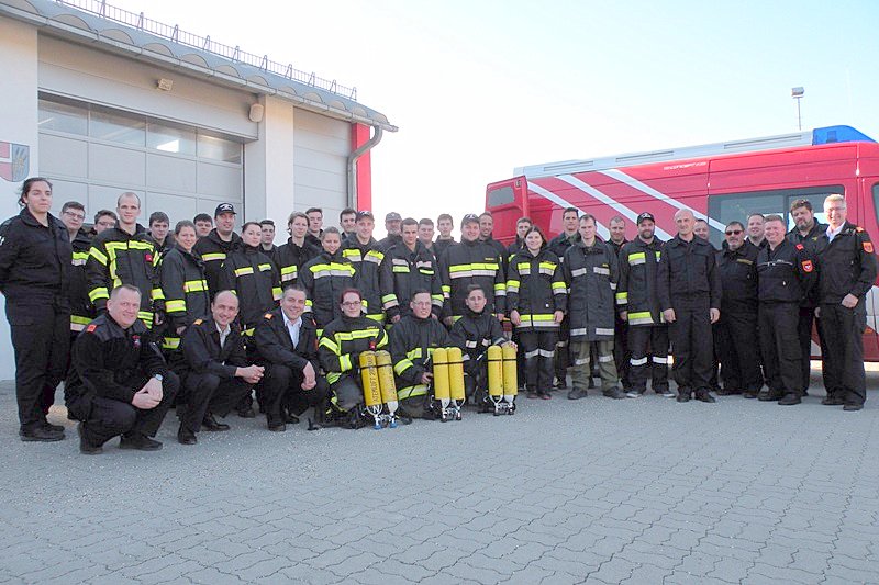 Abschluss-Gruppenfoto des Moduls Atemschutzgeräteträger, Bildquelle: www.bfkdo-mistelbach.at