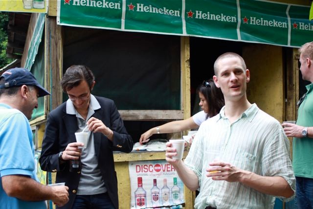 Kein Rum, sondern Suppe Roadstyle mit irgendwelchem Gemüse und Hühnerfüßen