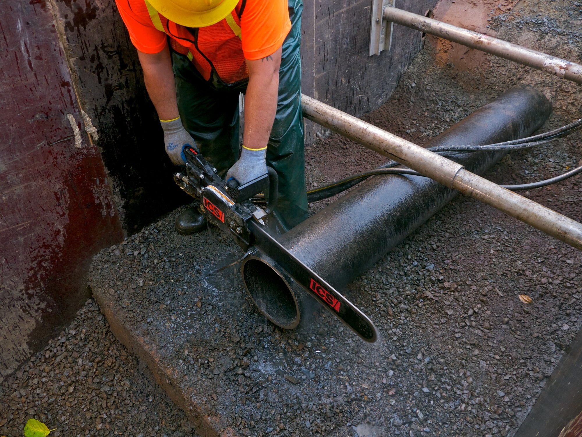 leichter und schneller Schnitt für Versorgungsleitungen mit hoher Dichte